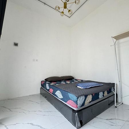 Mila Homestay Padang  Exterior foto